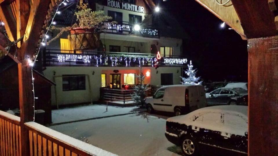 Sîmbăta de Sus Pensiunea Roua Muntilor المظهر الخارجي الصورة